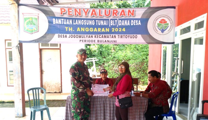 Penyaluran Bantuan Langsung Tunai di Desa Jogomulyan Tirtoyudo