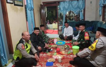 Babinsa Ngadirejo menghadiri Pengajian bersama Muspika jabung