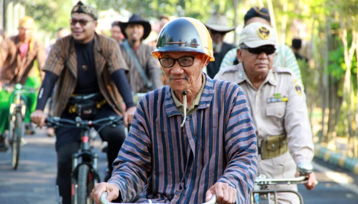 peserta gowes Festival Malang Rasa Klasik