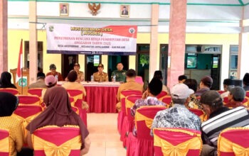 Babinsa Ampelgading Hadiri Musdes