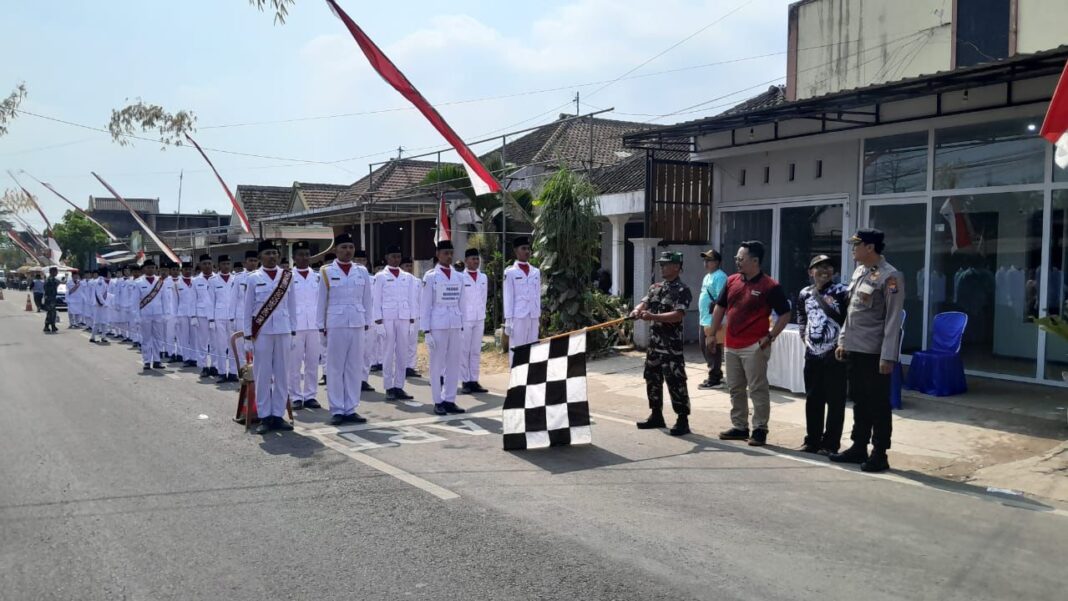 Lomba Gerak Jalan dalam rangka HUT RI KE 79 di Kecamatan Tumpang