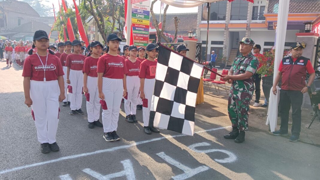 lomba gerak jalan di HUT RI Ke-79