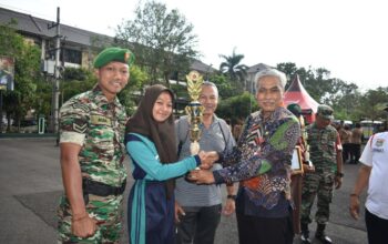 Tim SMPN 1 Ngajum saat berpartisipasi dalam Lomba PBB Panglima TNI di Makodim 0818 Malang, meraih Juara Harapan 2