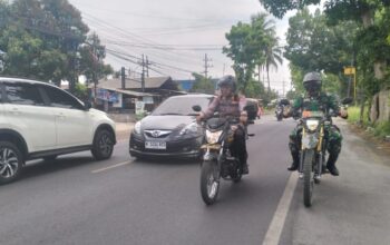 Danramil Pakisaji Kapten Cba Wakit Tohari, S.Ak., dan Kapolsek Pakisaji Akp Indra Subekti bersama jajaran anggota sedang berpatroli menggunakan sepeda motor untuk mengecek kesiapan Pemilukada serentak.