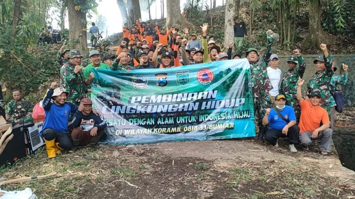 Pembinaan lingkungan hidup di Sumber Air Cinde Desa Bumiaji.