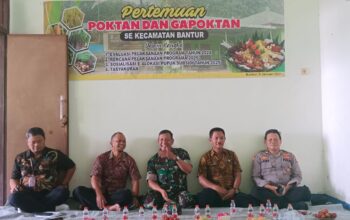 Kapten Inf Hariyanto Danramil Bantur