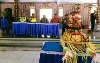 Acara Larungan 1000 Ketupat