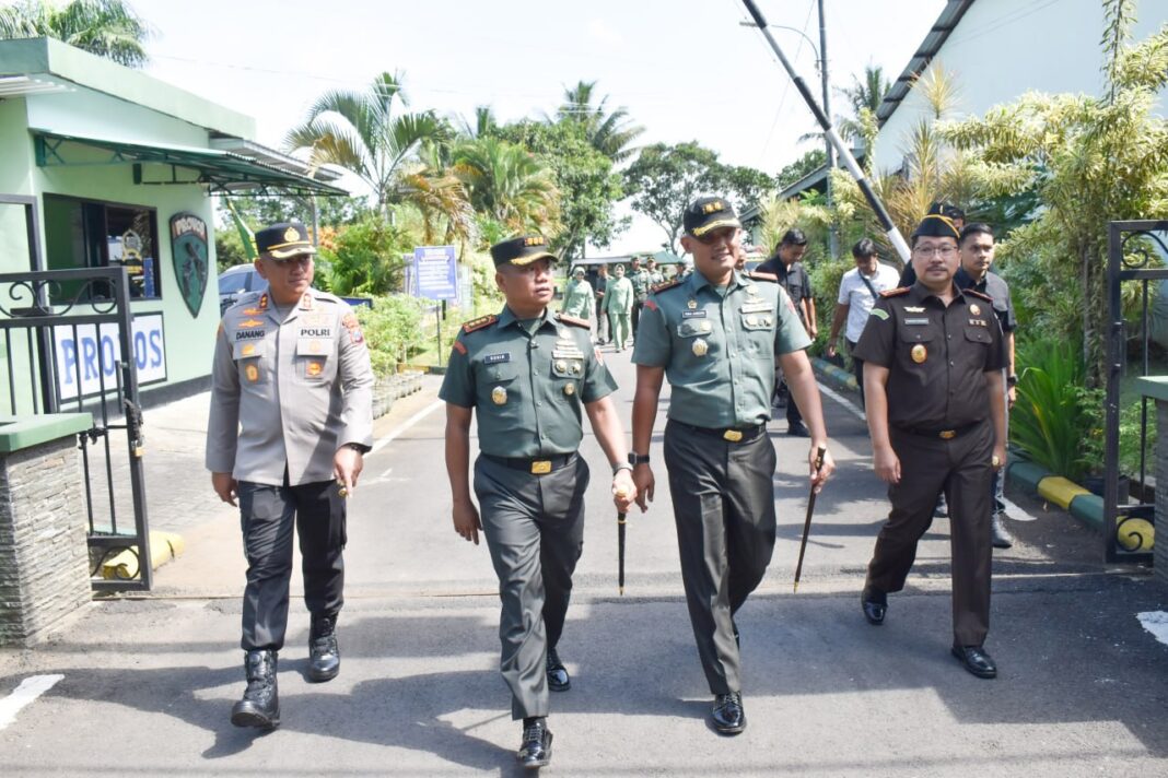 Kunjungan Danrem 083 ke Kodim 0818