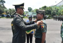 Baru Menjabat, Dandim 0818/Malang-Batu Langsung Pimpin Upacara Kenaikan Pangkat Dandim 0818 Letkol Czi Bayu Nugroho
