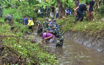 Karya Bakti Kodim 0818